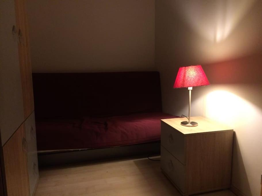 Nice Room, Комната, Pokoj Miedzy Airport Wro A Centrum 弗罗茨瓦夫 外观 照片